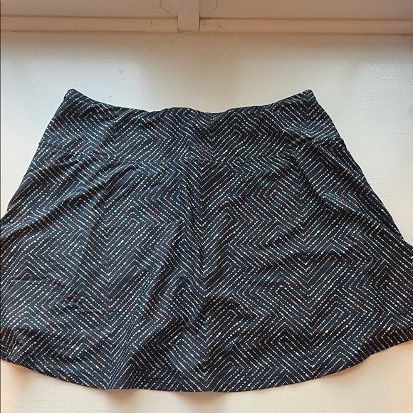 Calia Women’s 16” Energize Eagle Golf Skort - great condition - XXL - Picture 6 of 8